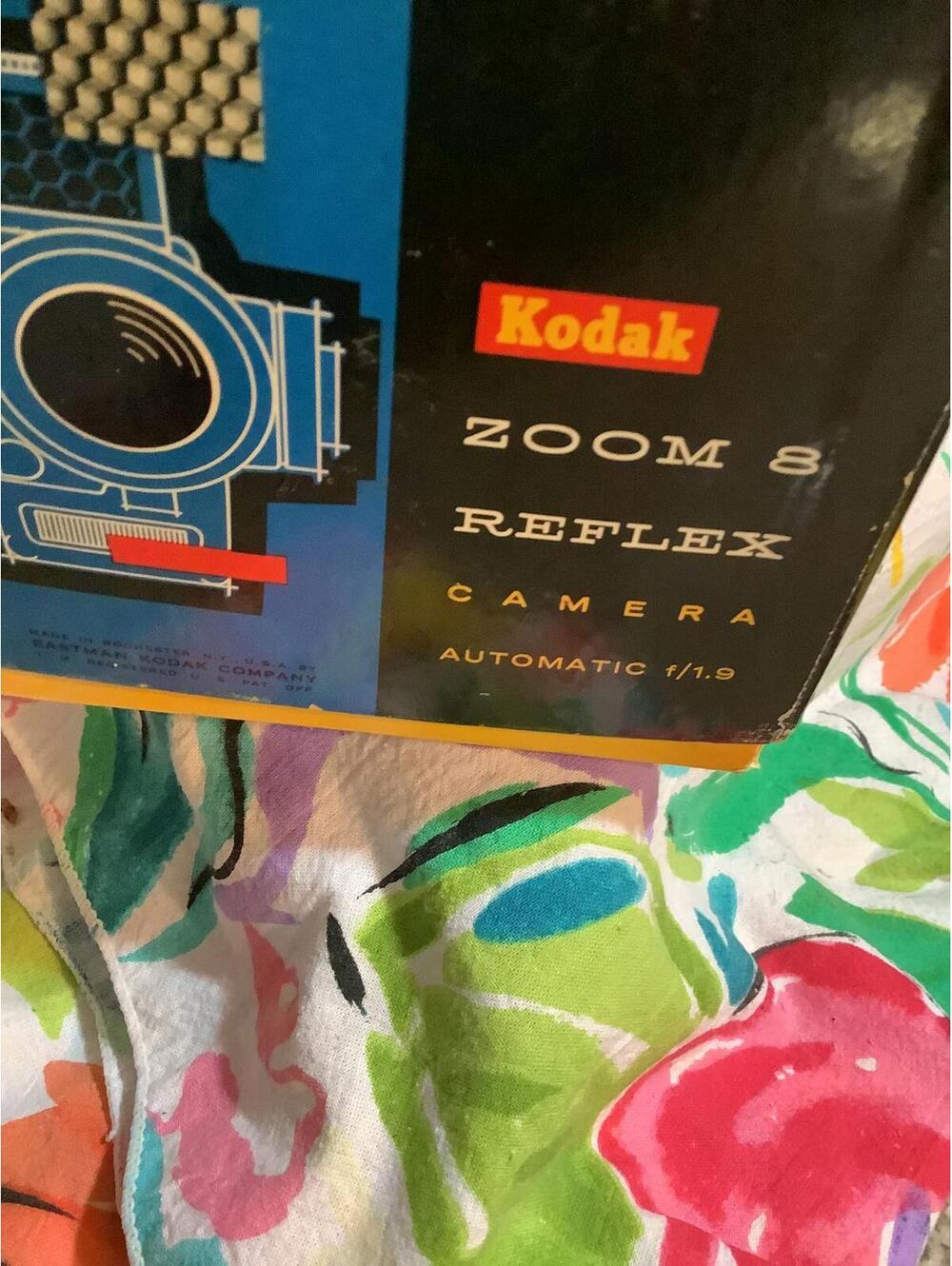 Kodak Zoom 8 Reflex Camera Automatic f/1.9